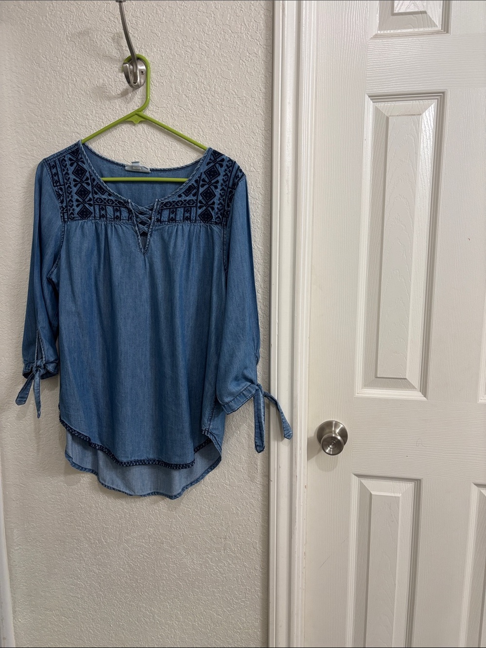 Westport Chambray Embroidered Tie-Sleeve Tunic - Blue